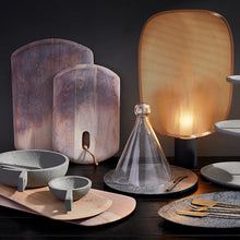 Load image into Gallery viewer, Oulu Table Lamp - Gold