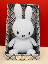 Load image into Gallery viewer, Bonbon Miffy Sitting in giftbox - 23cm