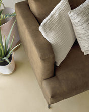 Load image into Gallery viewer, Vinny Sofa