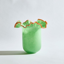 Load image into Gallery viewer, Venus Vase