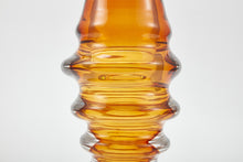 Load image into Gallery viewer, Cornet Vase