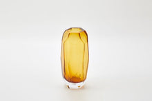 Load image into Gallery viewer, Radiant Vase - Polished