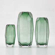 Load image into Gallery viewer, Radiant Vase - Polished
