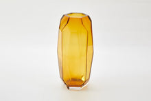 Load image into Gallery viewer, Radiant Vase - Polished
