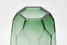 Load image into Gallery viewer, Radiant Vase - Polished
