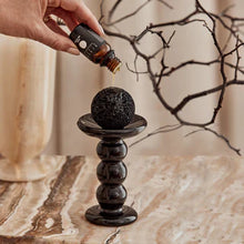 Load image into Gallery viewer, Black Blaze Halo Lava Rock Diffuser Set - Vetiver &amp; Fig
