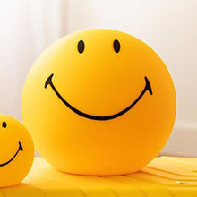 Load image into Gallery viewer, Smiley Star Light
